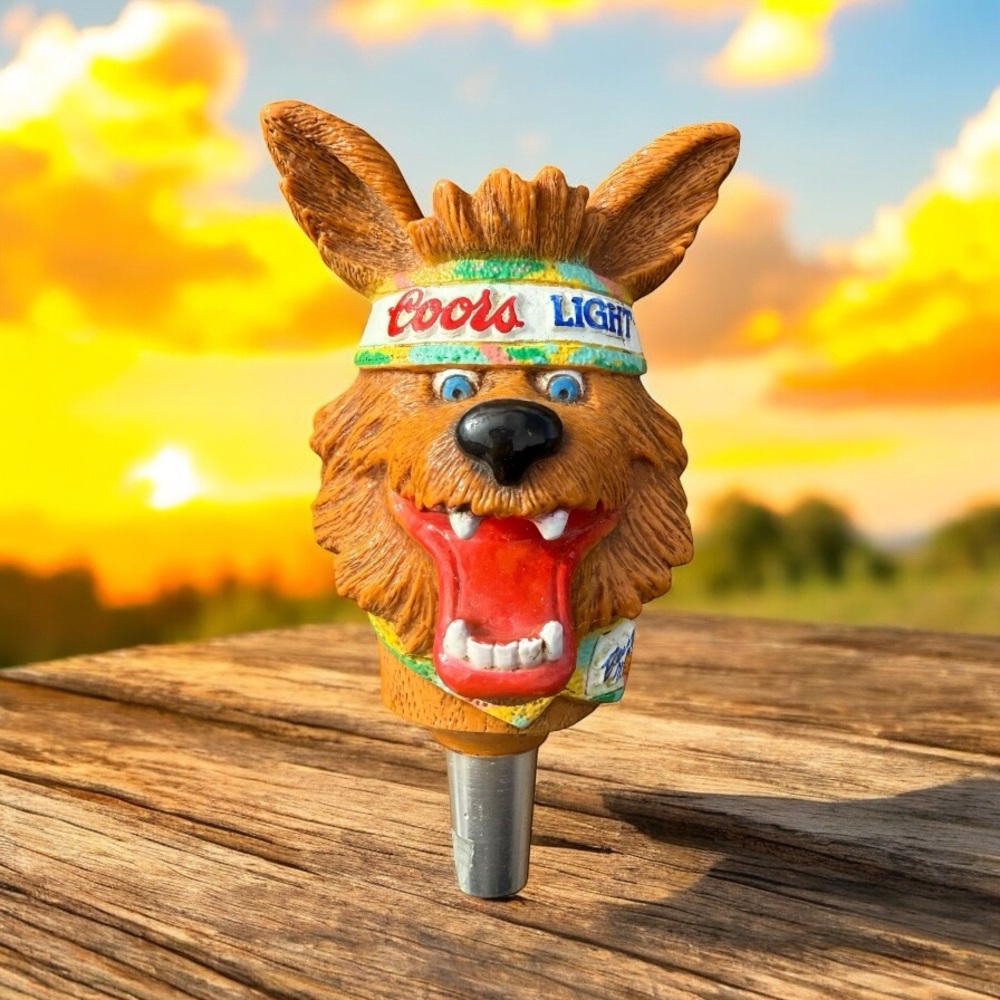 VINTAGE 1992 COORS LIGHT TAP HANDLE - ROCKY MOUNTAIN BEER WOLF